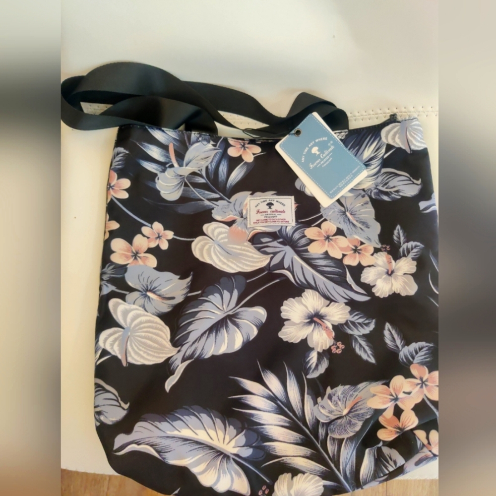 Evsan Forever Cultivate Waterproof Floral Tote Bag